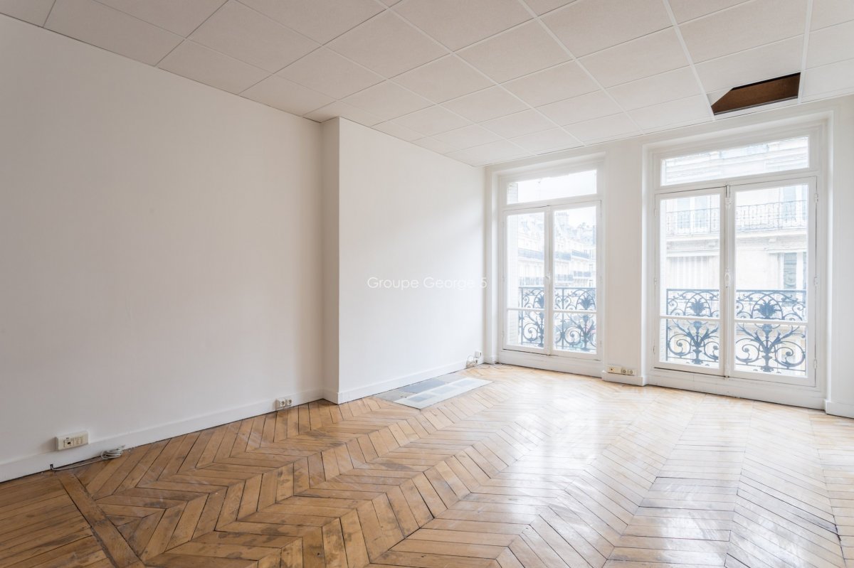 Vente Appartement  6 pièces - 186m² 75008 Paris