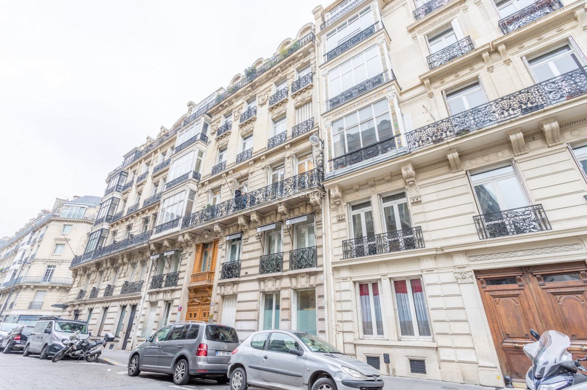 Vente Appartement  6 pièces - 186m² 75008 Paris