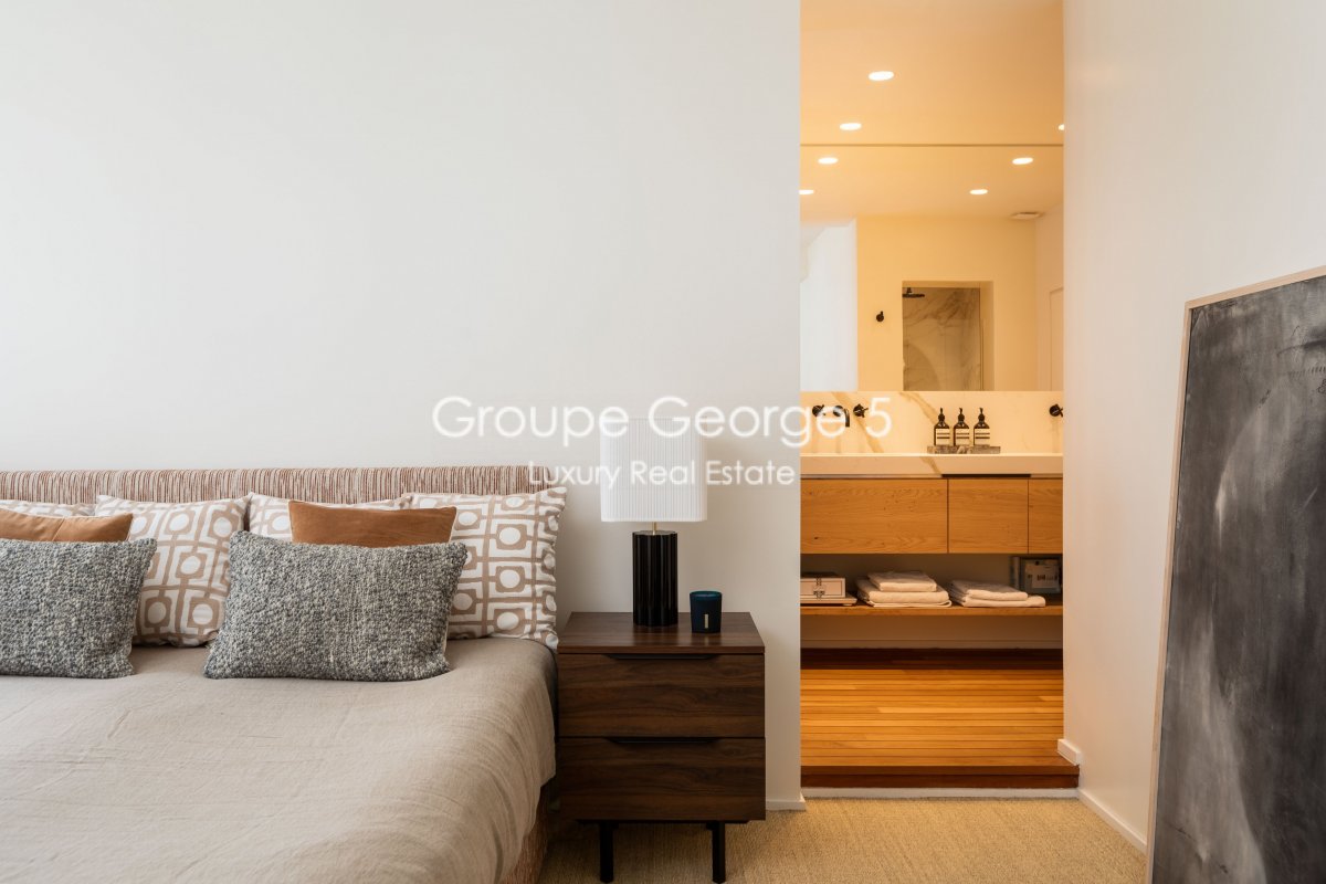 Vente Appartement  4 pièces - 140m² 75007 Paris